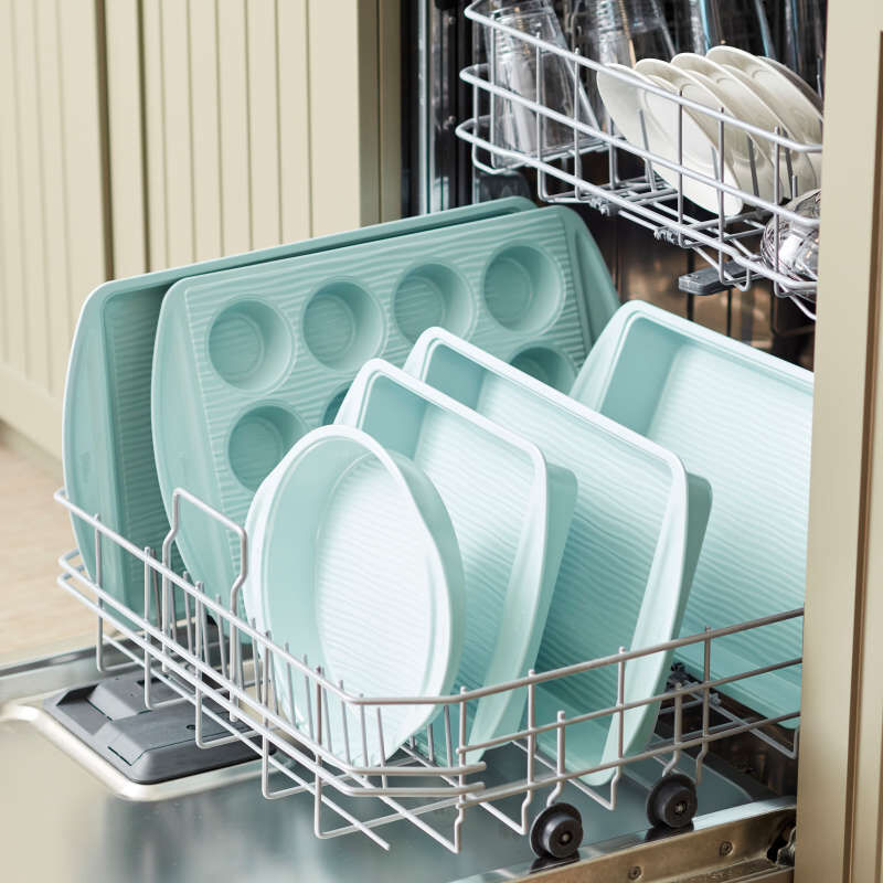 Texturra Performance Non-Stick Bakeware Muffin Pan, 12-Cup image number 7