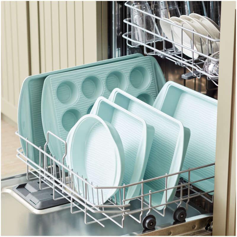 Texturra Performance Non-Stick Bakeware Set, 7-Piece image number 9