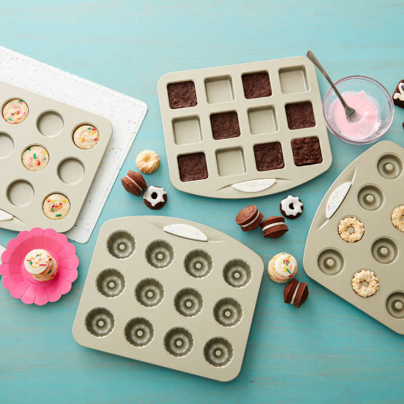 Daily Delights Non-Stick Mini Round Toaster Oven Pan, 12-Cavity image number 4