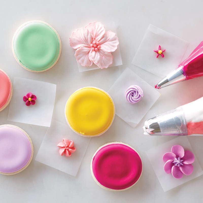 How to Pipe Simple Icing Flowers Cake Decorating Kit, 68-Piece image number 5