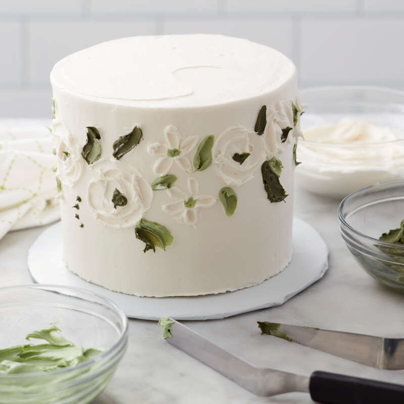 Creamy White Decorator Frosting, 4 lb. image number 5