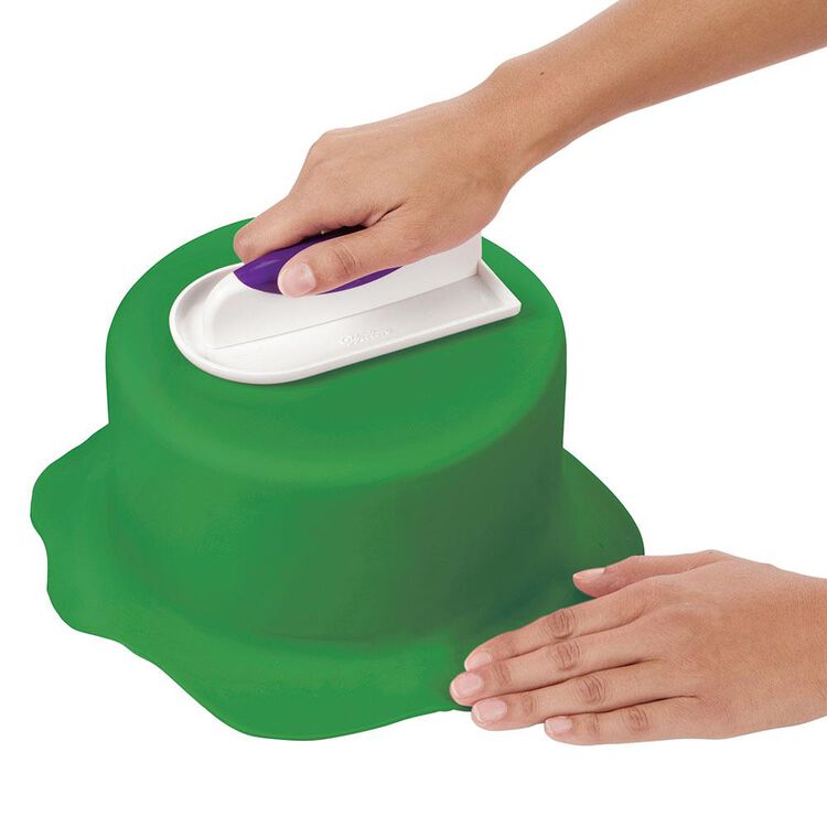 Decorator Preferred Green Fondant, 24 oz. Fondant Icing